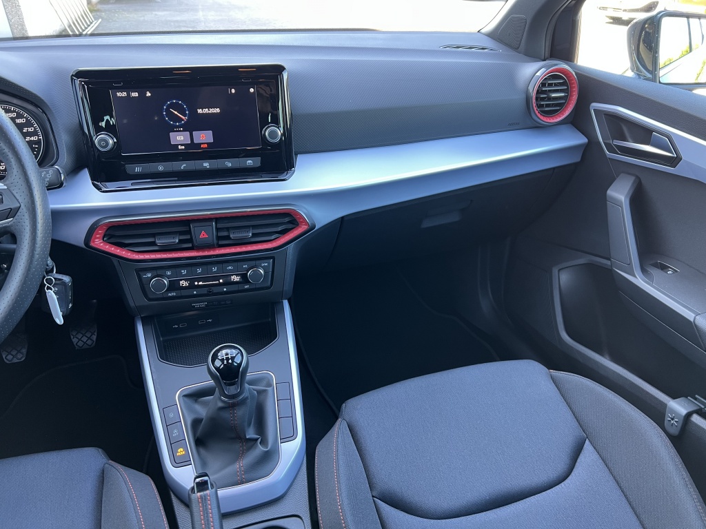 SEAT SEAT