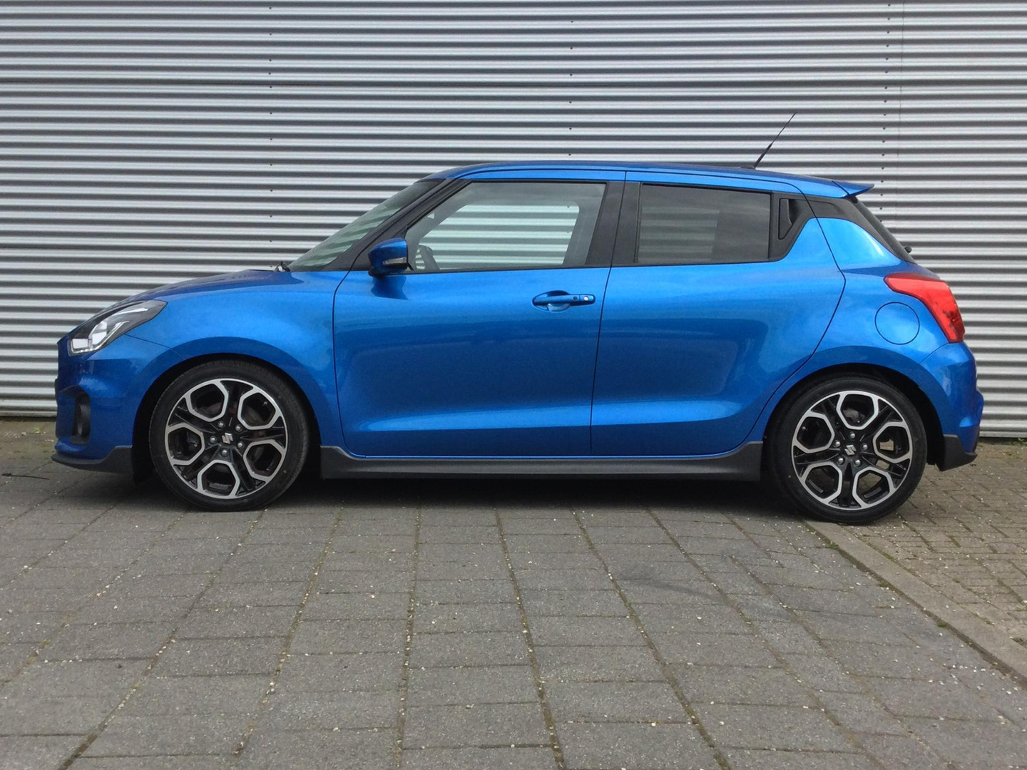 Suzuki Suzuki