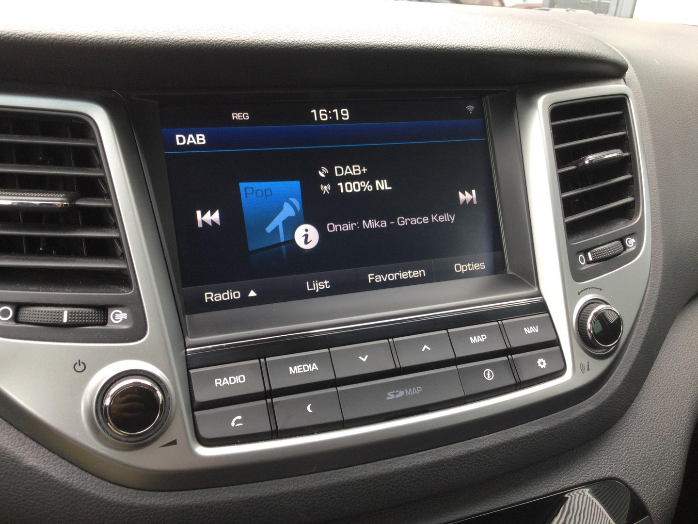 Hyundai Hyundai