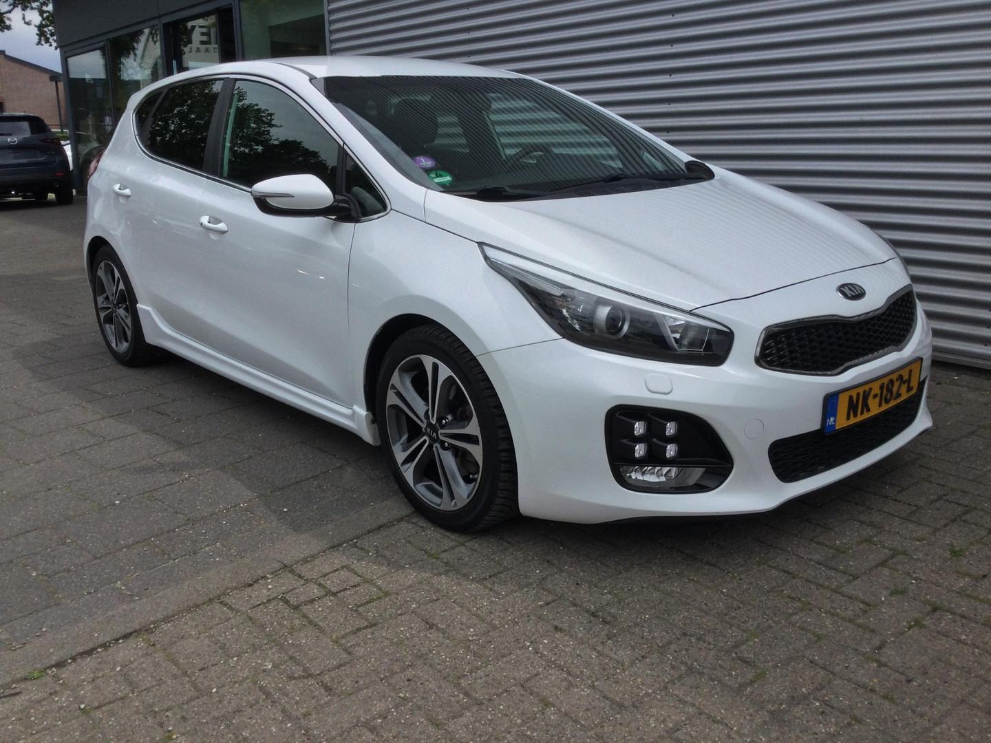 Kia