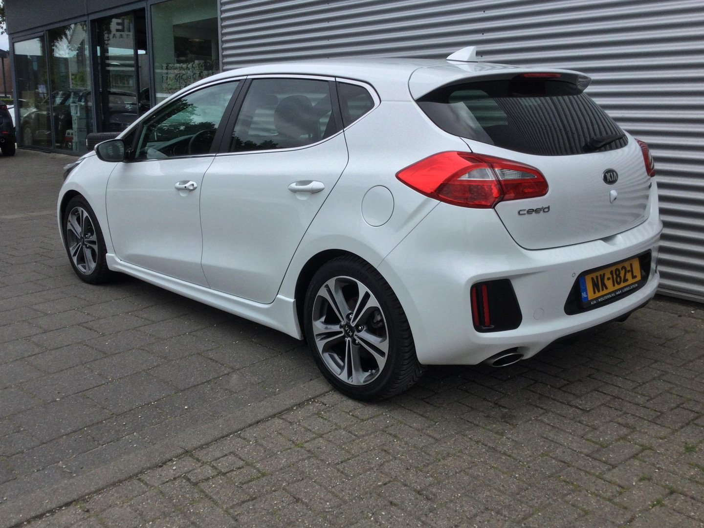 Kia