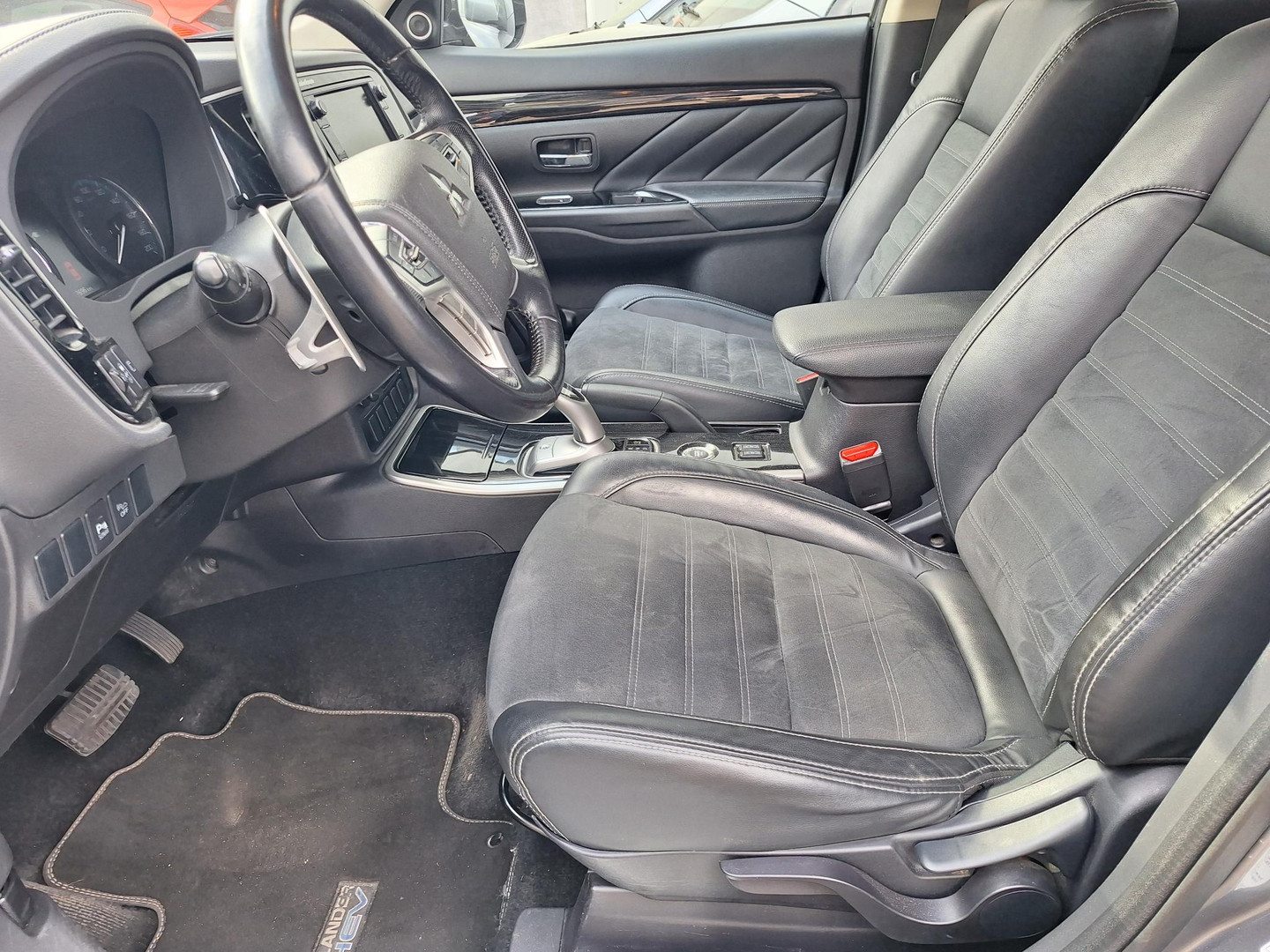 Mitsubishi Mitsubishi