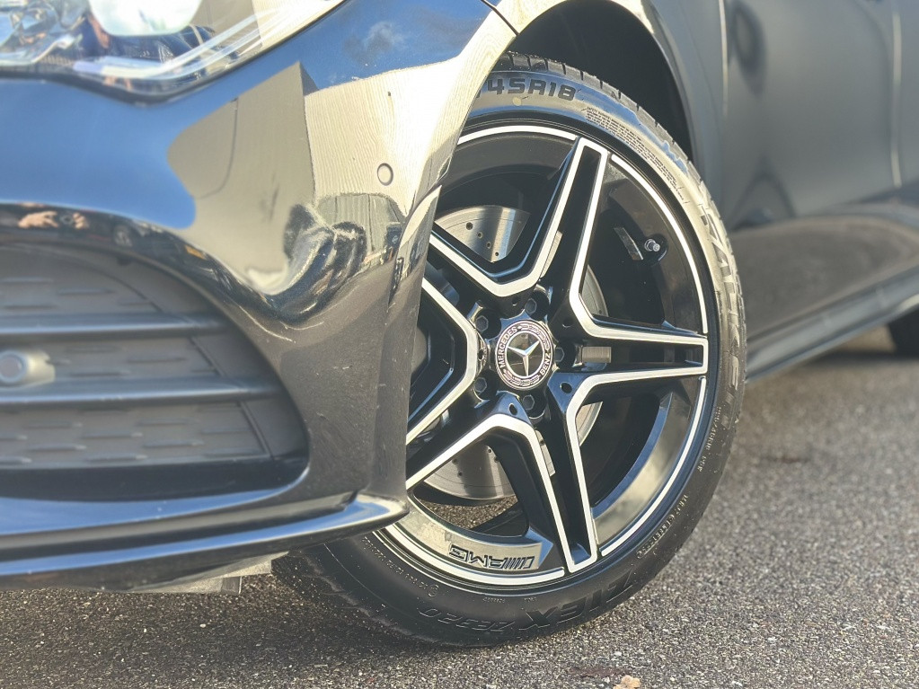 Mercedes-Benz Mercedes-Benz