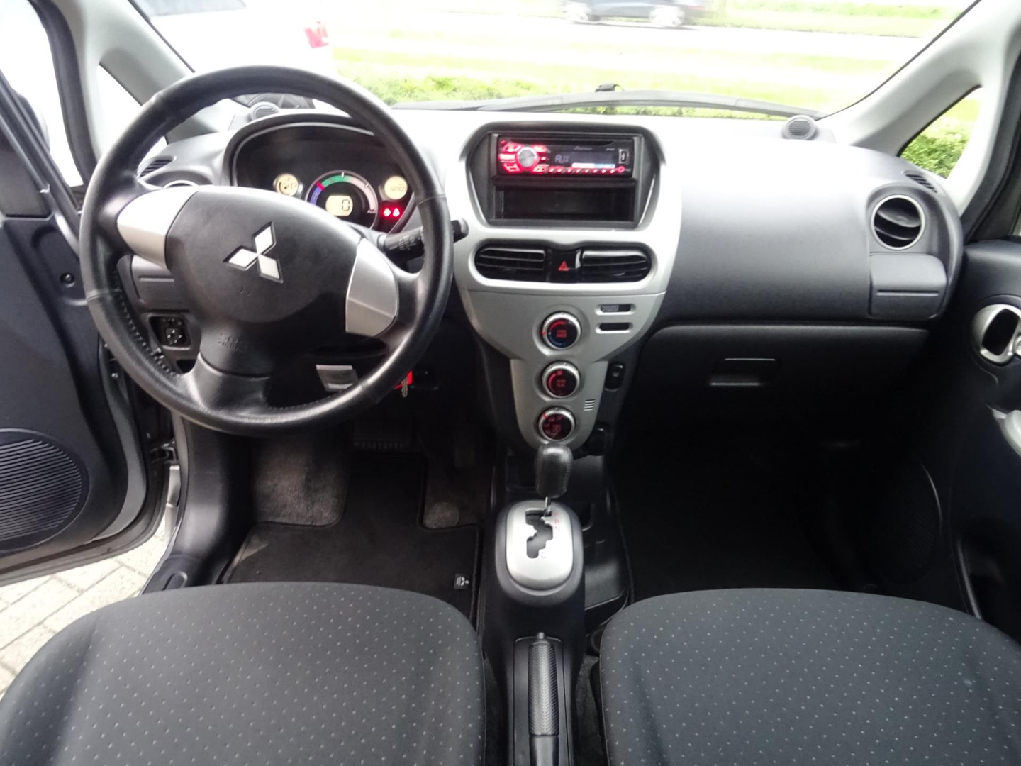 Mitsubishi Mitsubishi