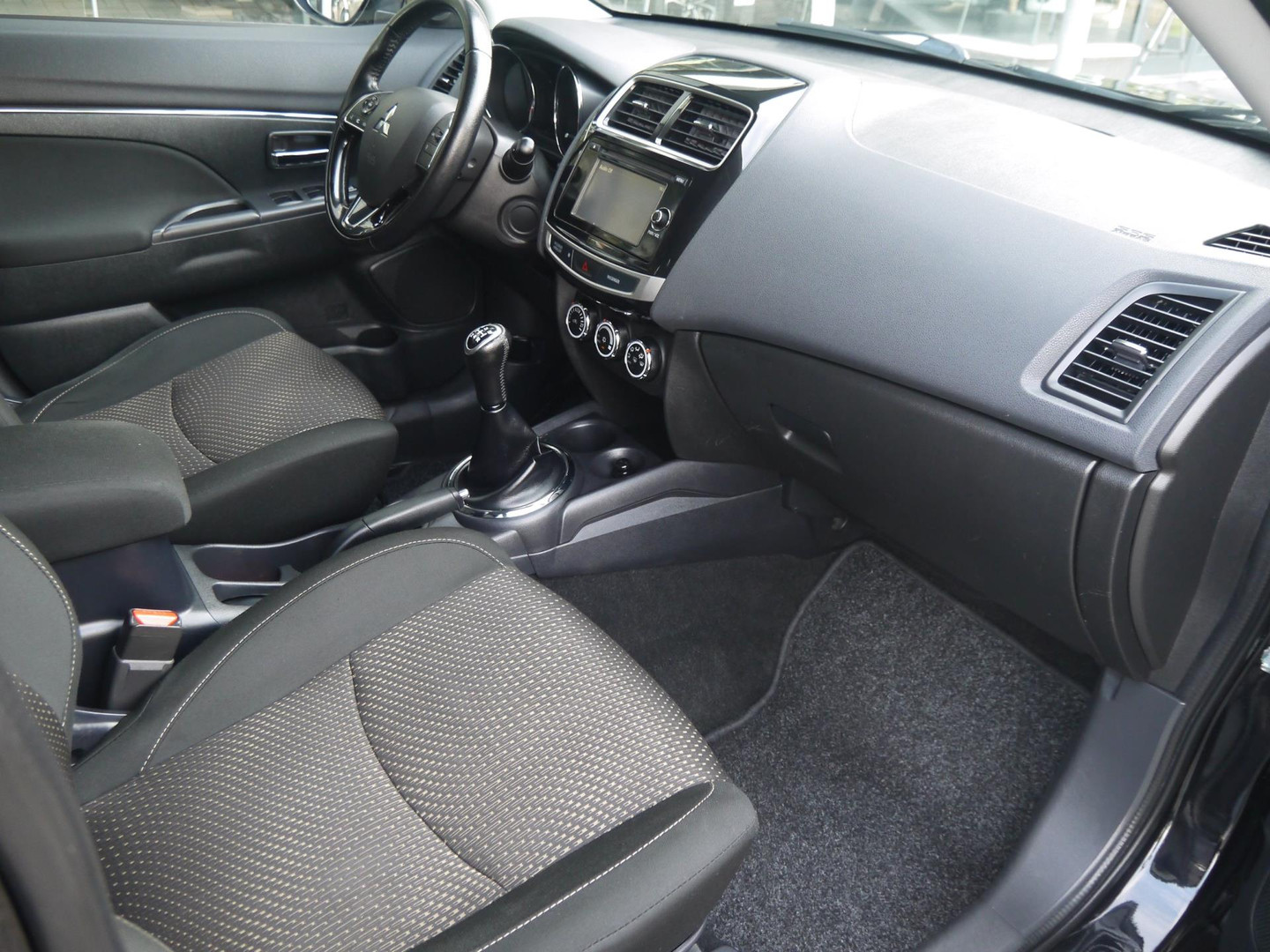 Mitsubishi Mitsubishi