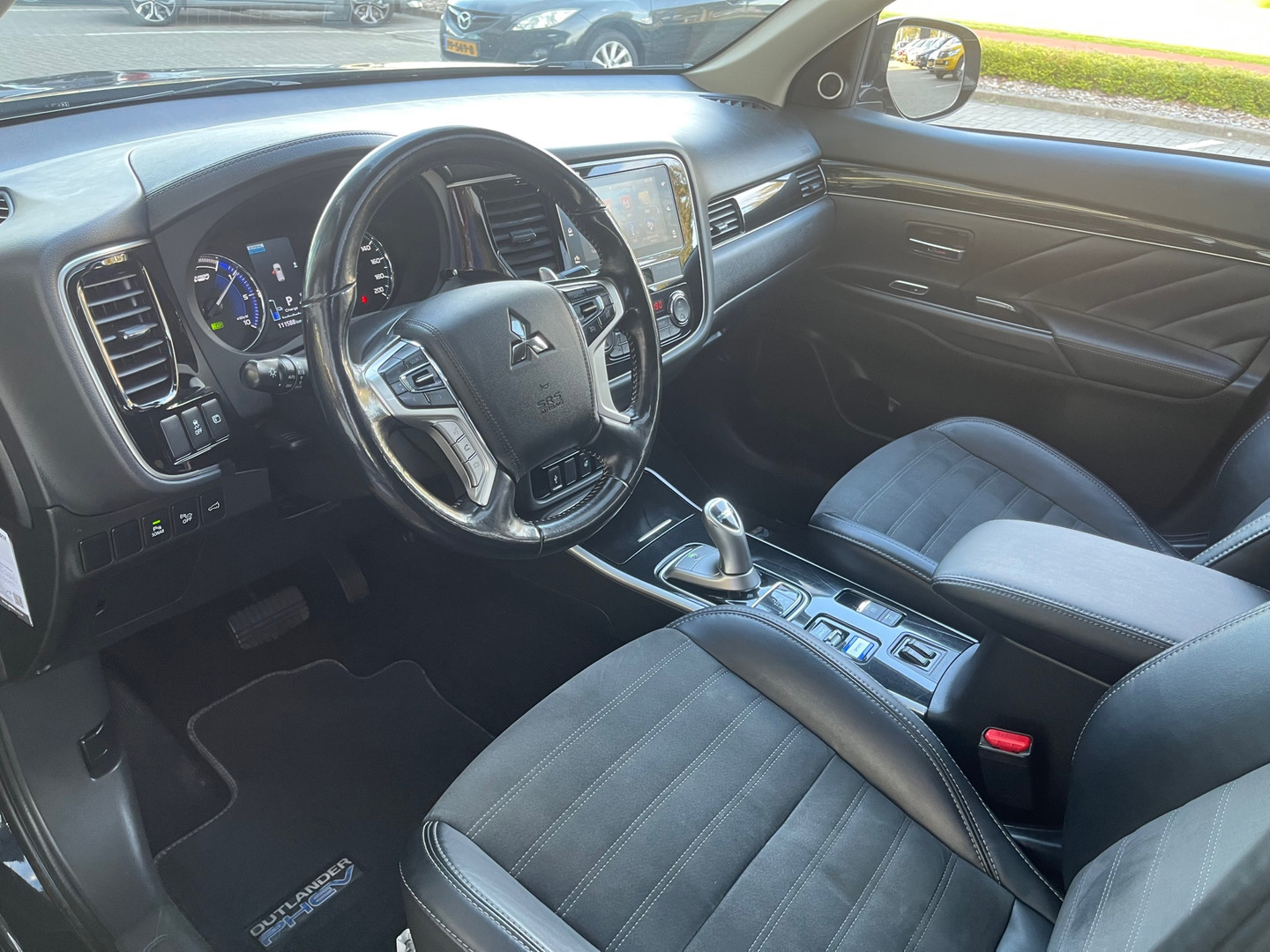 Mitsubishi Mitsubishi