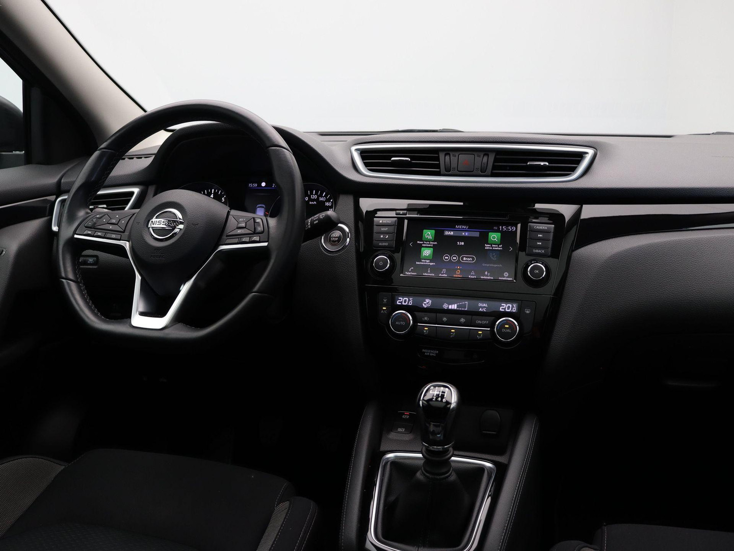 Nissan Nissan
