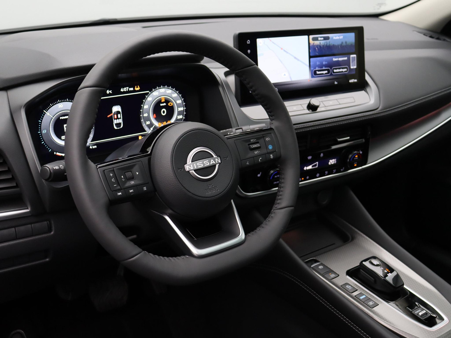 Nissan Nissan