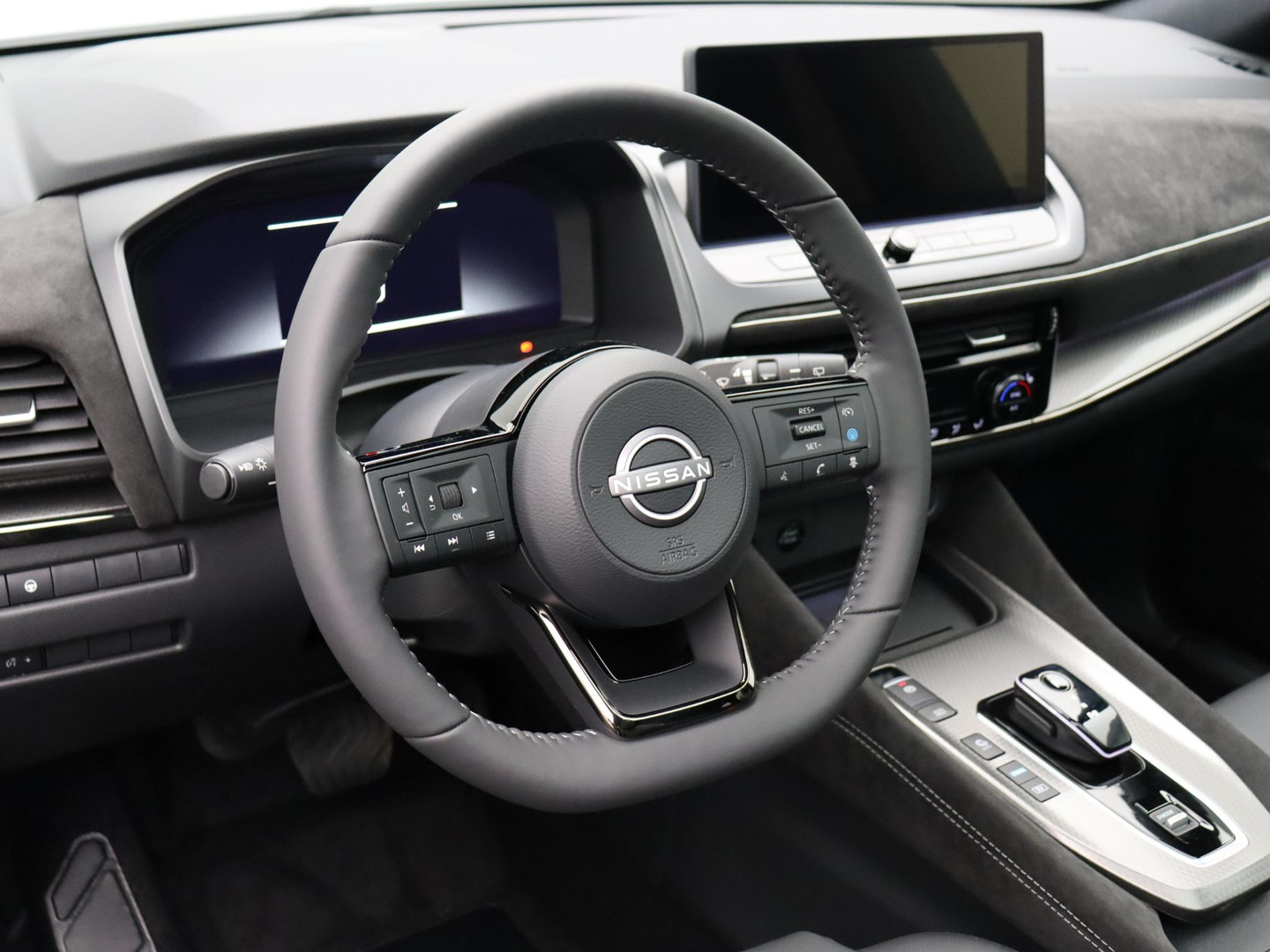 Nissan Nissan