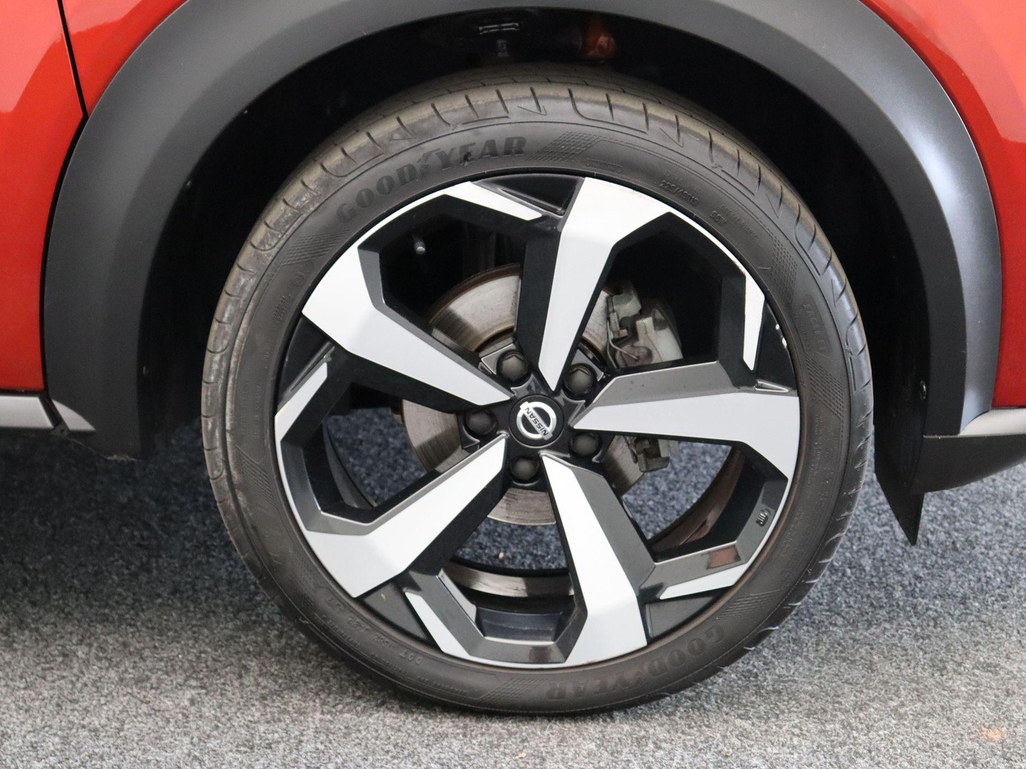 Nissan Nissan