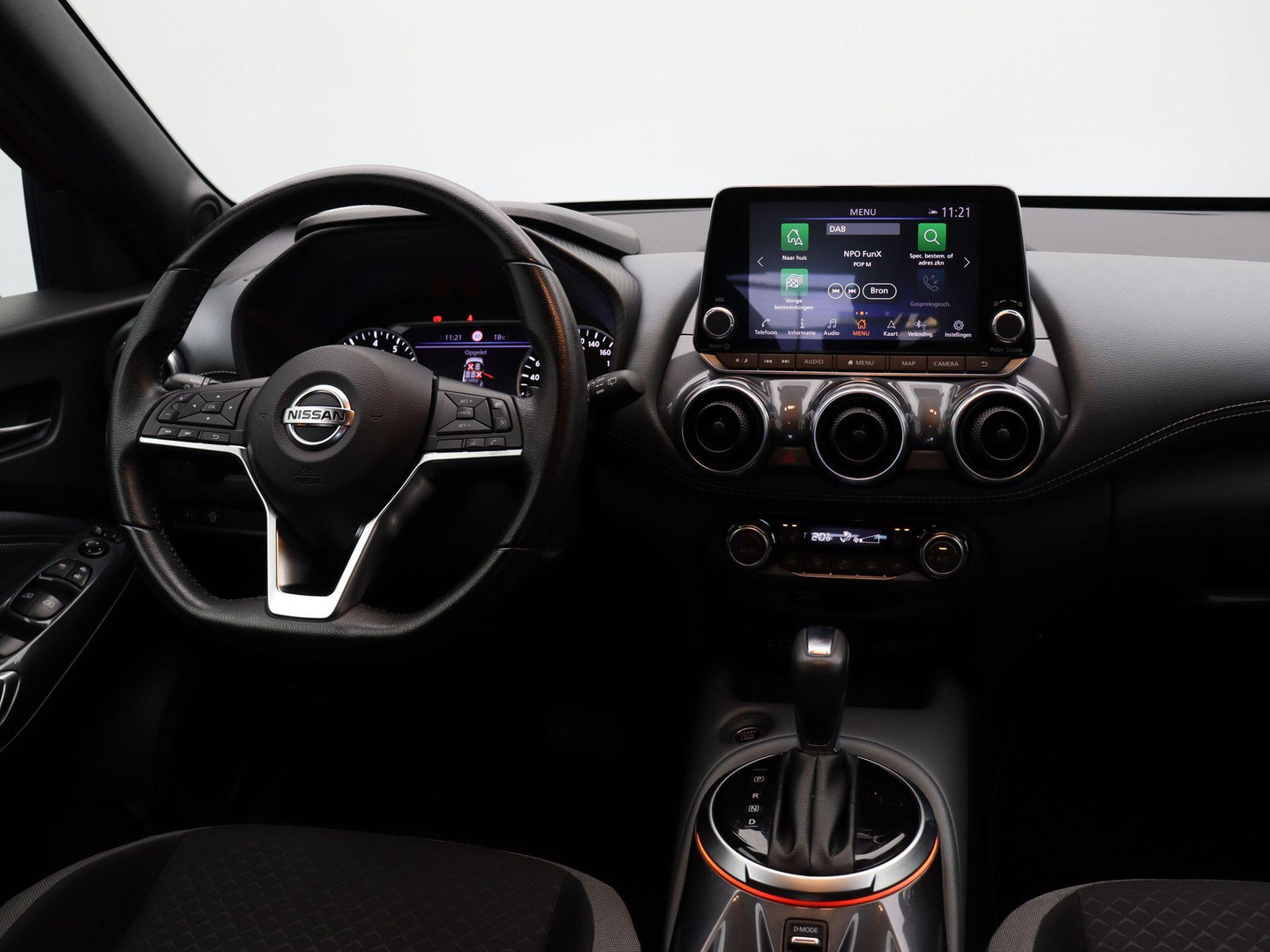 Nissan Nissan
