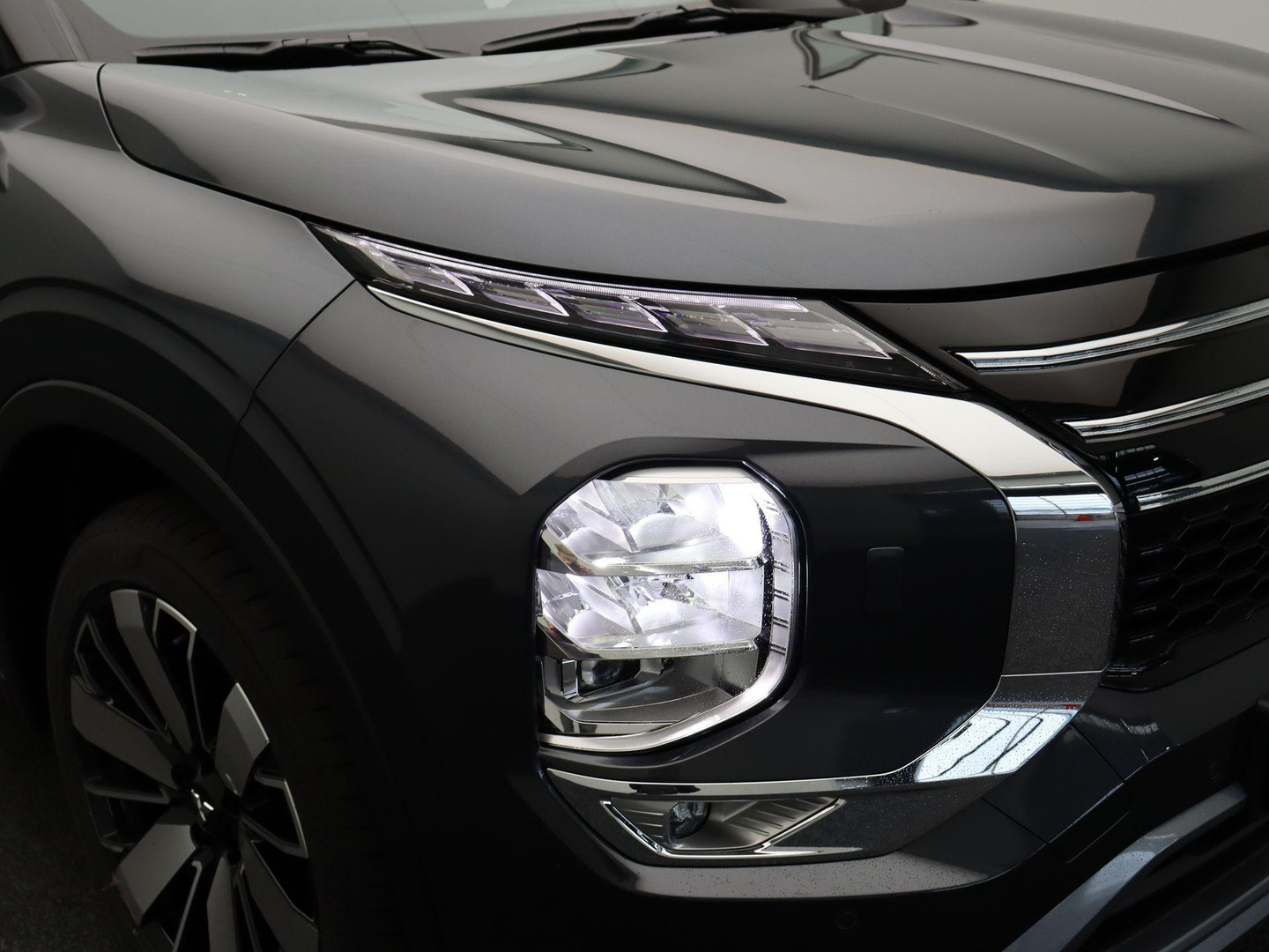 Mitsubishi Mitsubishi