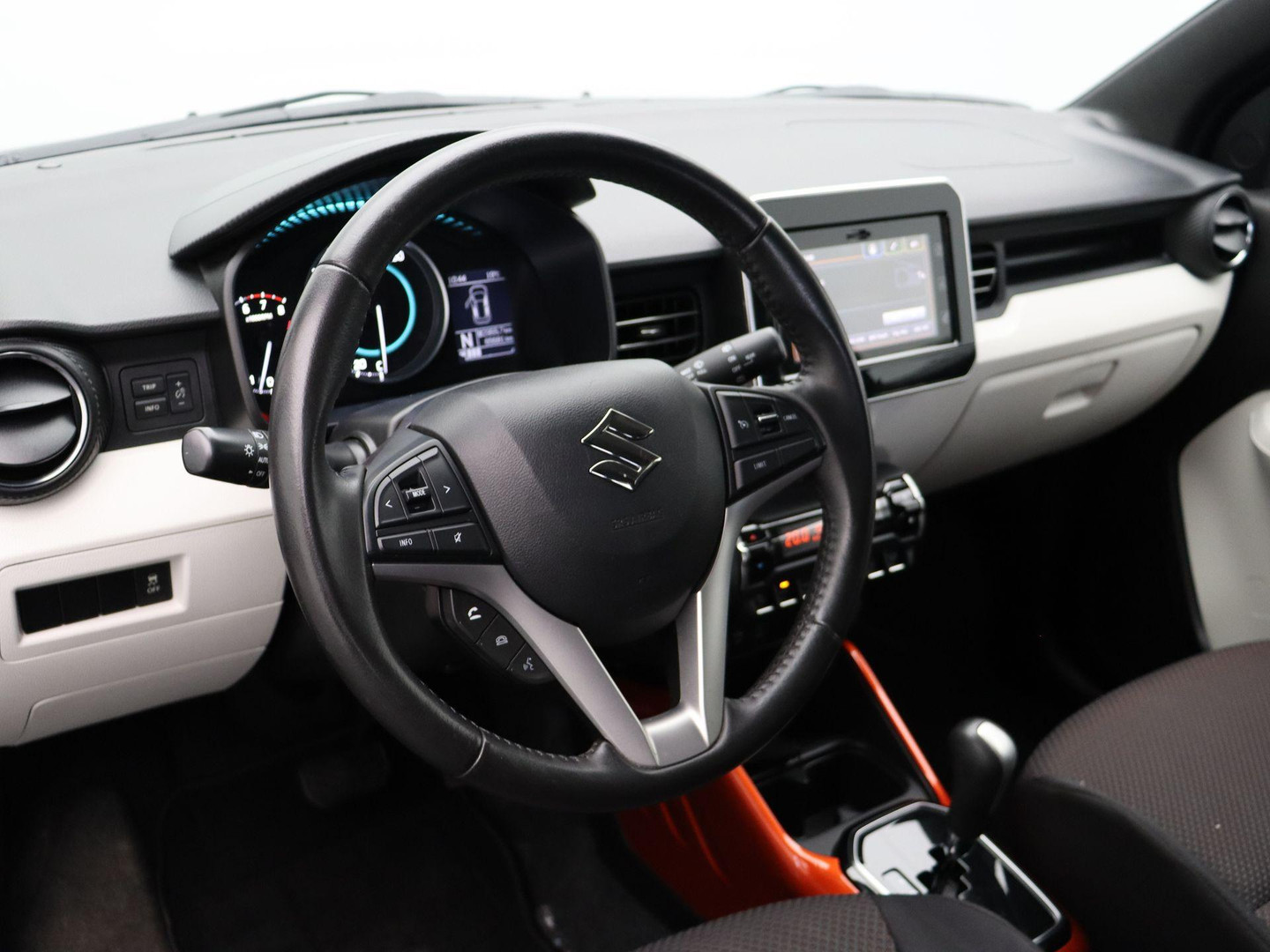 Suzuki Suzuki
