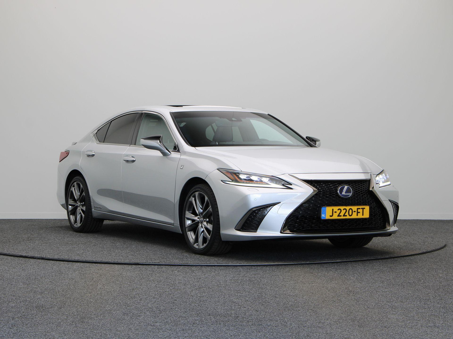 Lexus Lexus