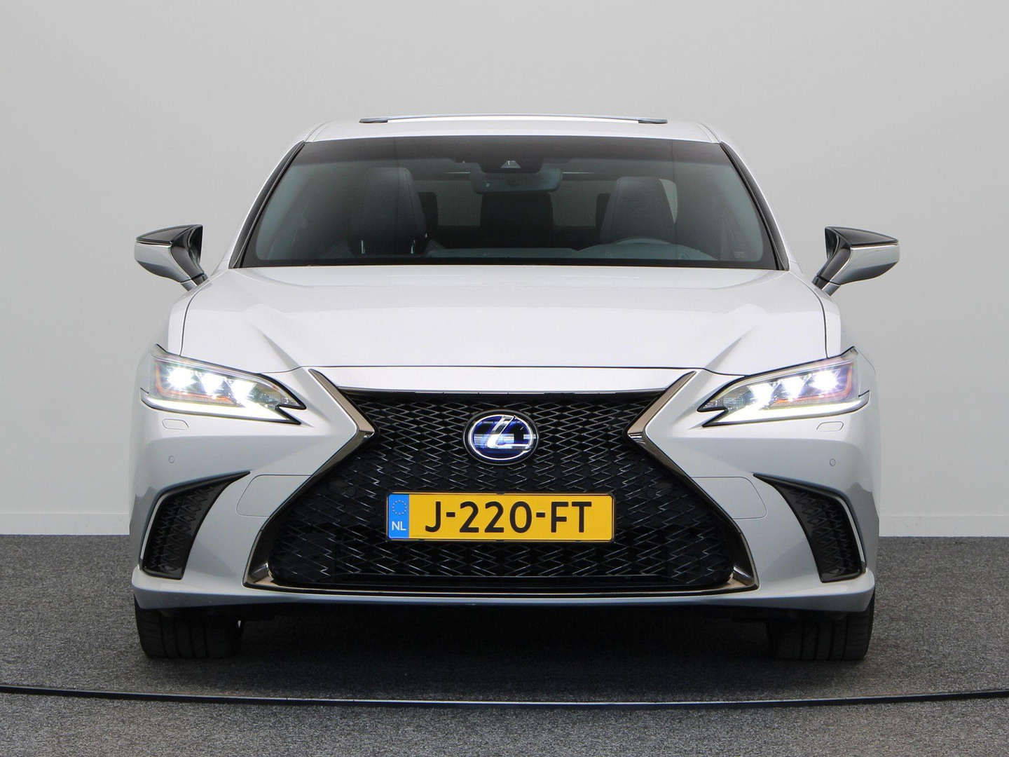 Lexus Lexus
