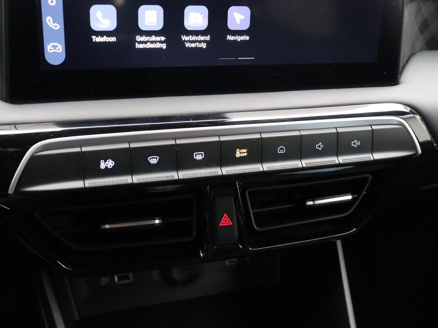 MG MG