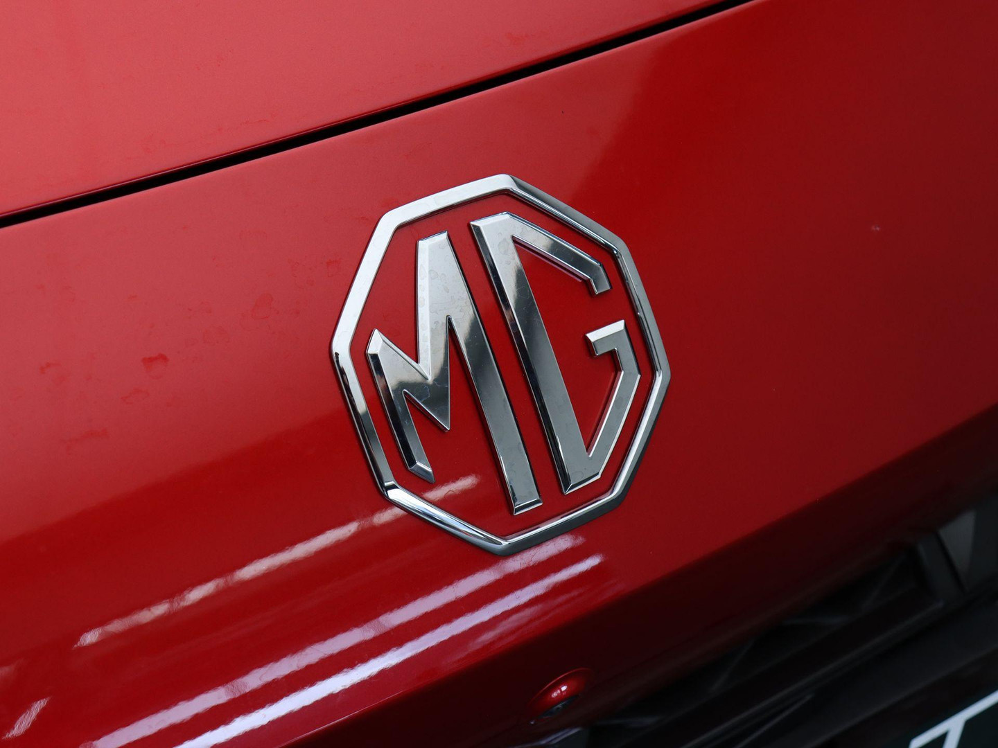 MG MG