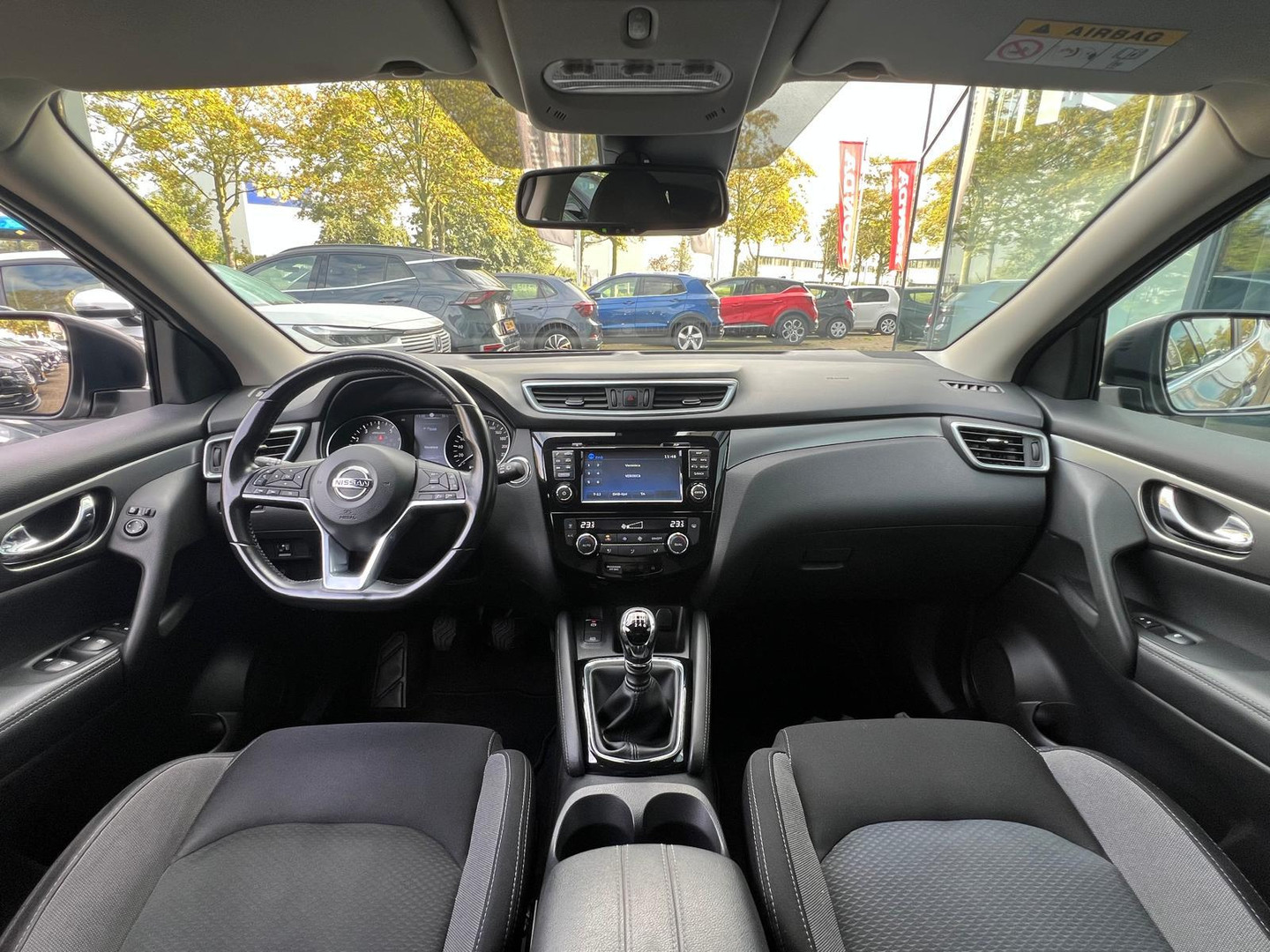 Nissan Nissan