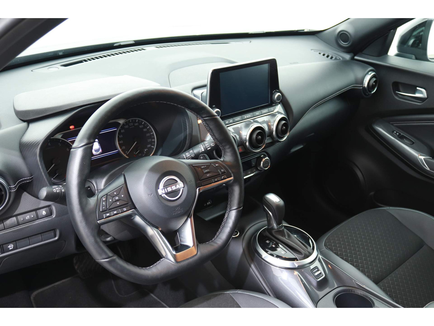 Nissan Nissan