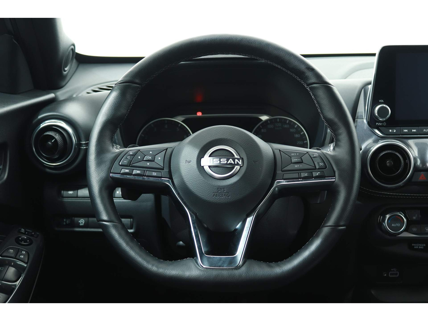 Nissan Nissan