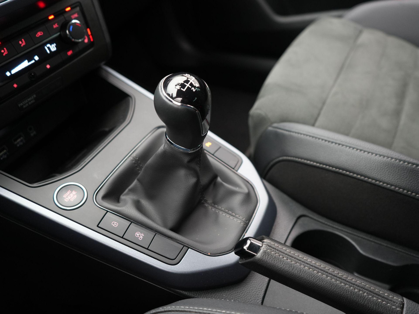 SEAT SEAT