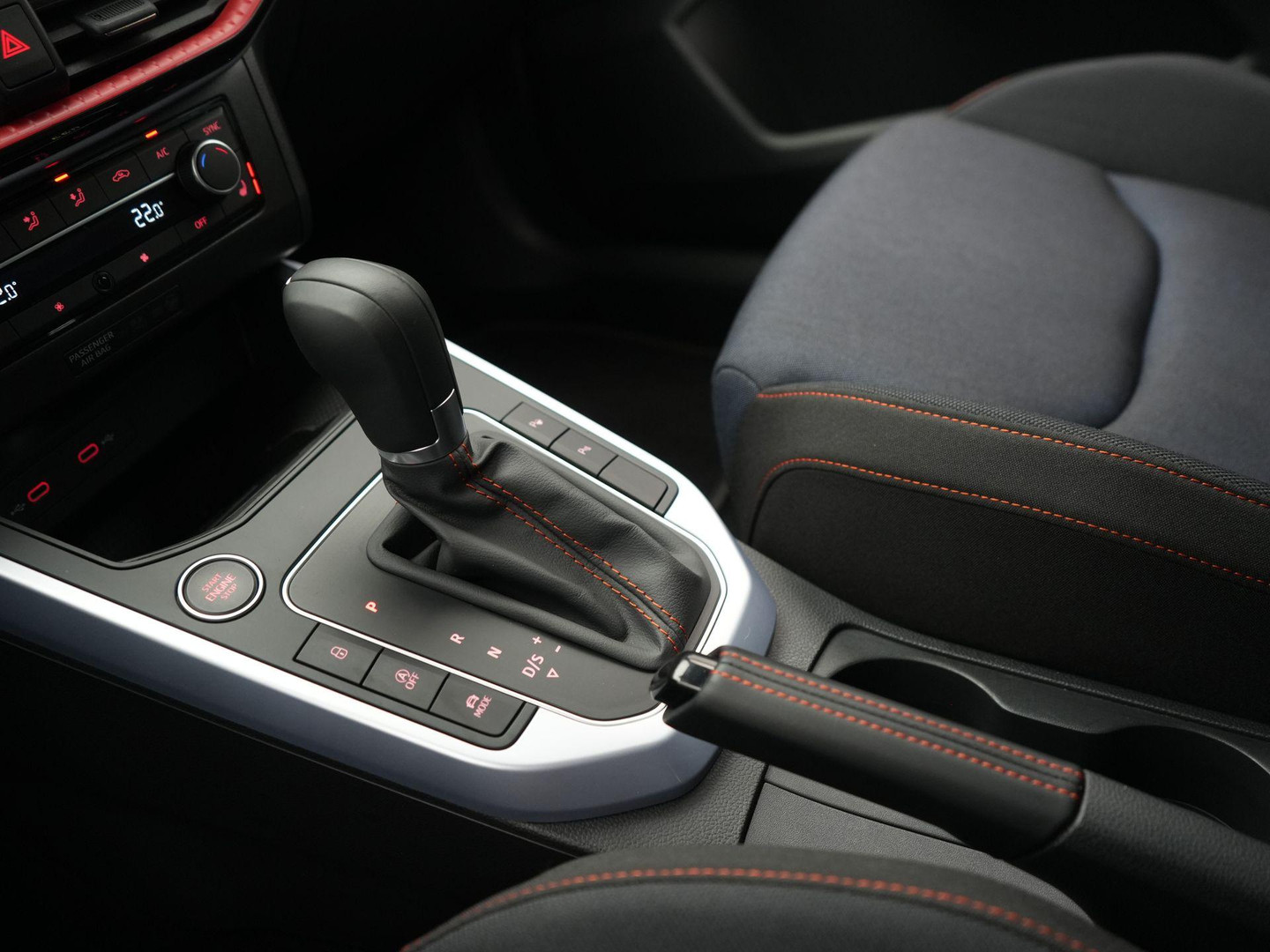 SEAT SEAT