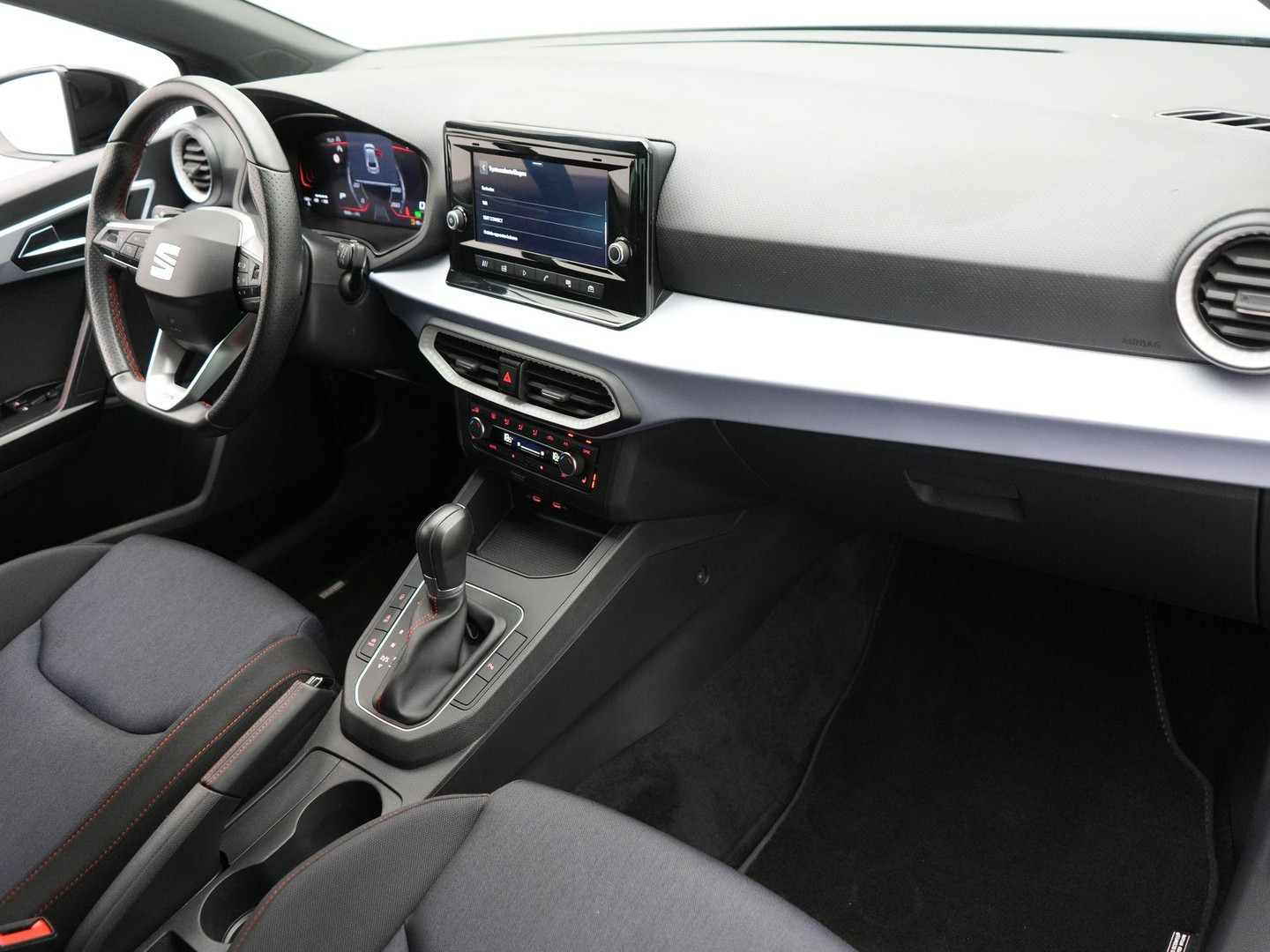 SEAT SEAT