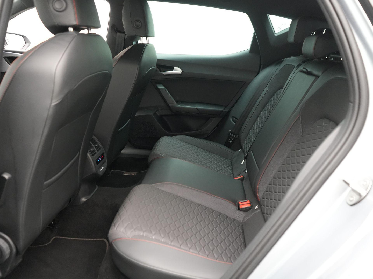SEAT SEAT