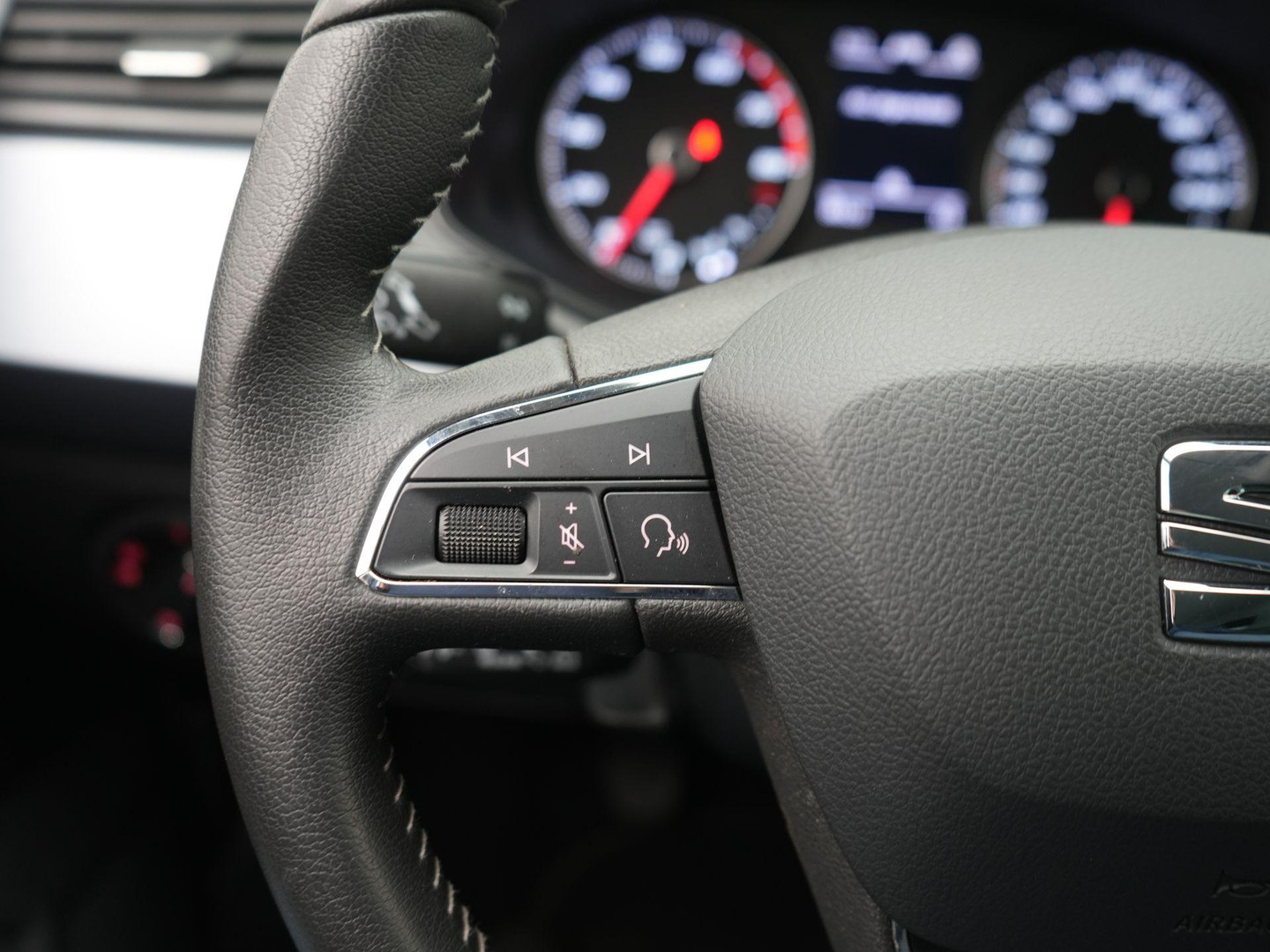 SEAT SEAT