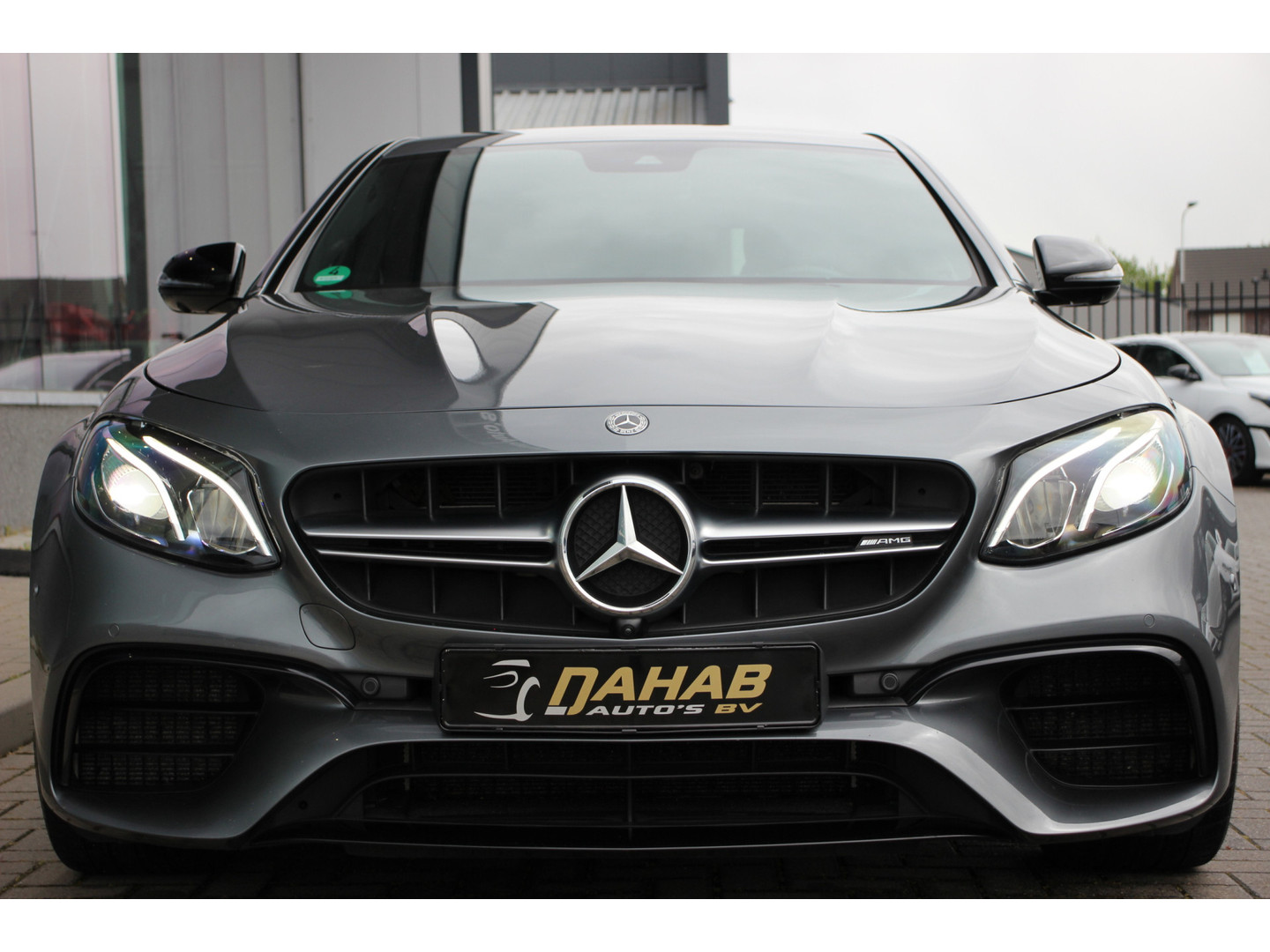 Mercedes-Benz Mercedes-Benz