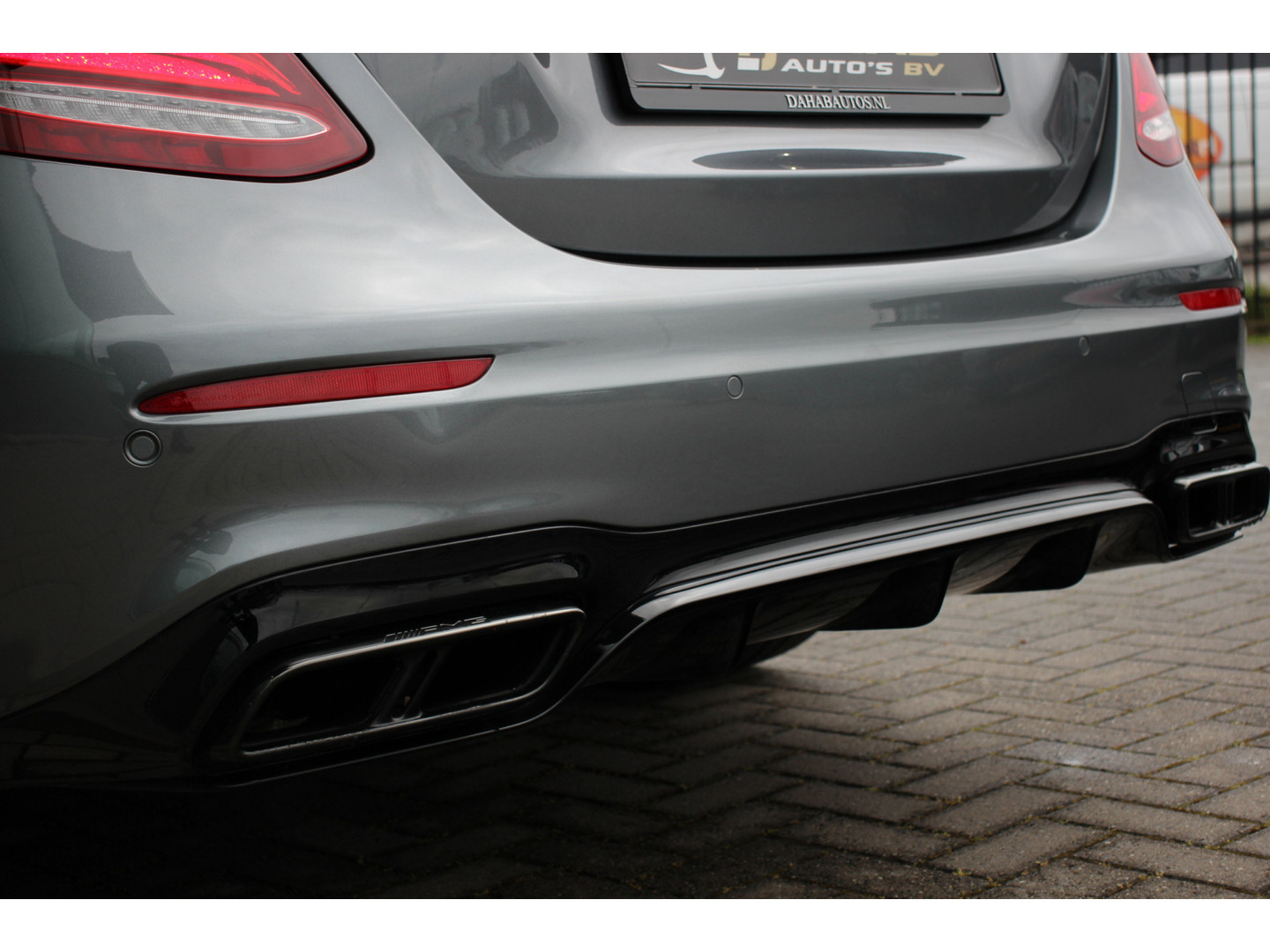 Mercedes-Benz Mercedes-Benz