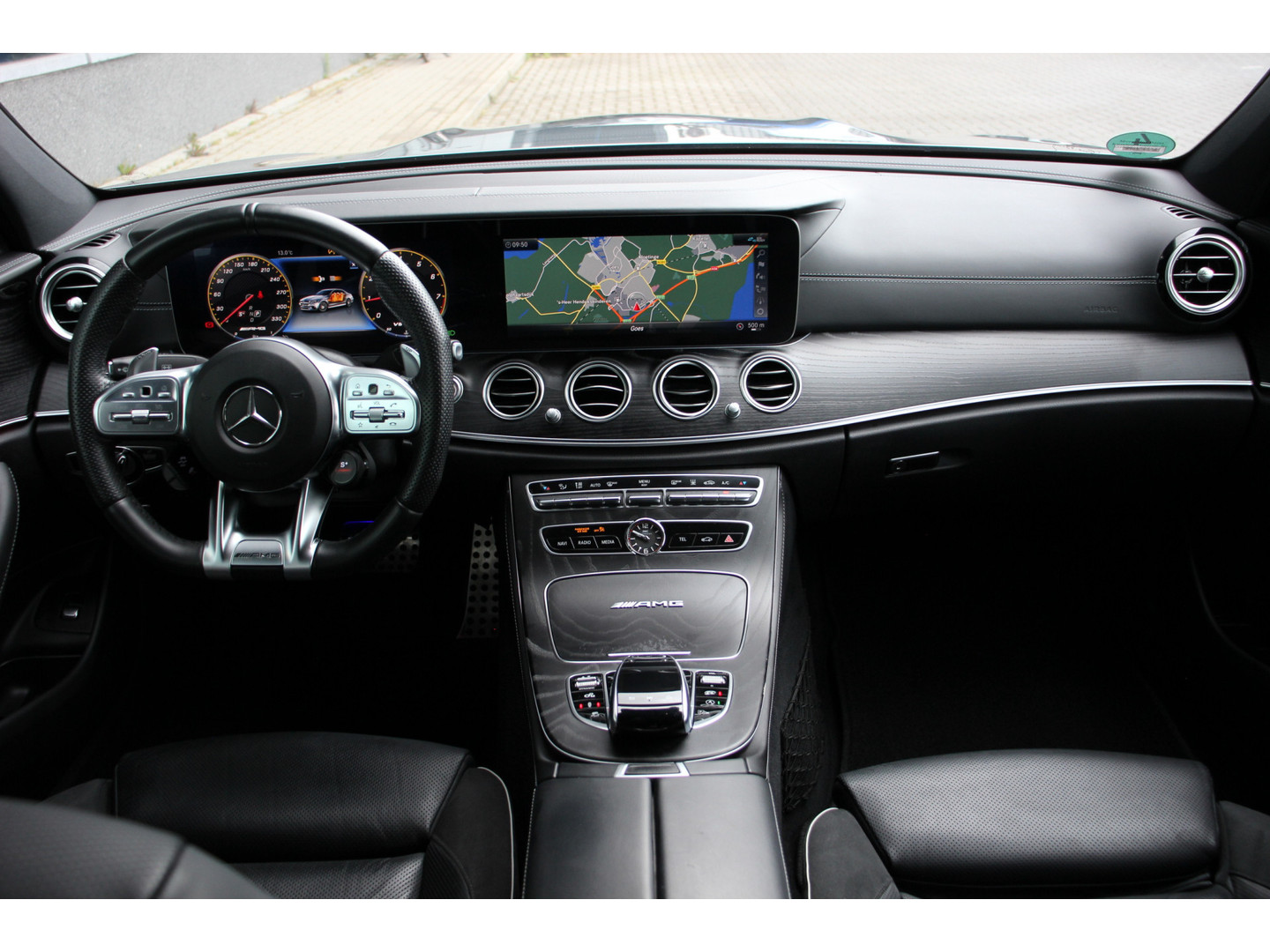 Mercedes-Benz Mercedes-Benz