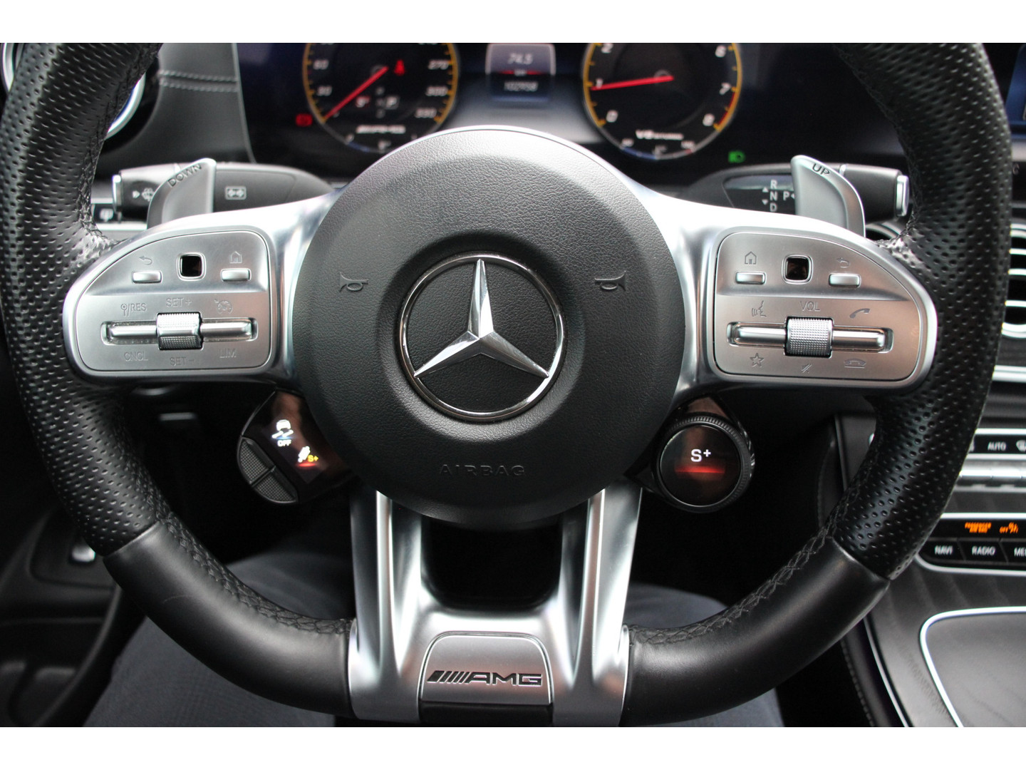 Mercedes-Benz Mercedes-Benz