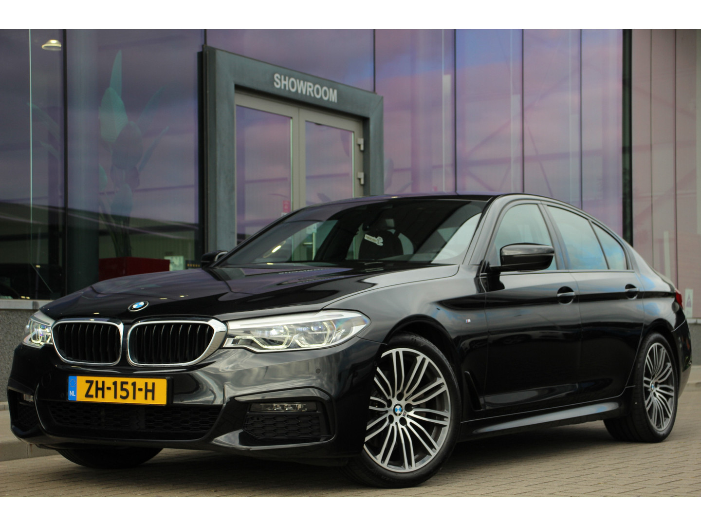 BMW BMW
