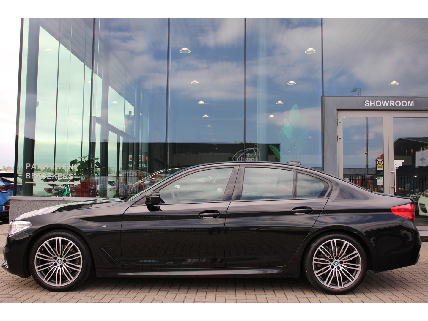 BMW BMW