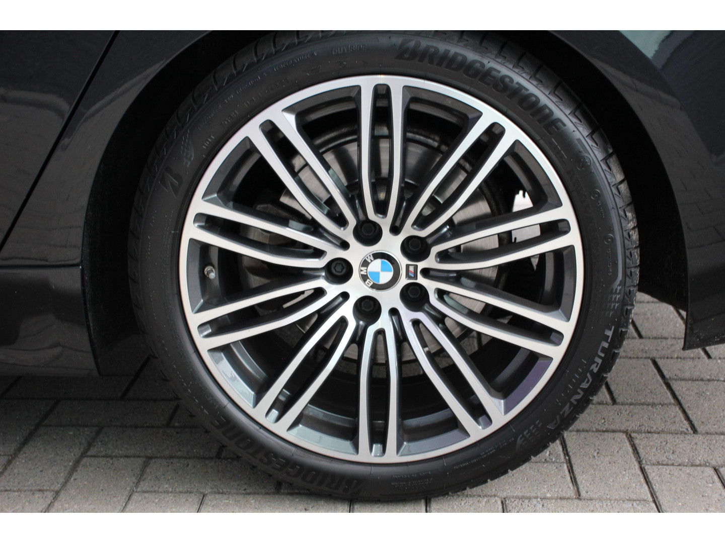BMW BMW