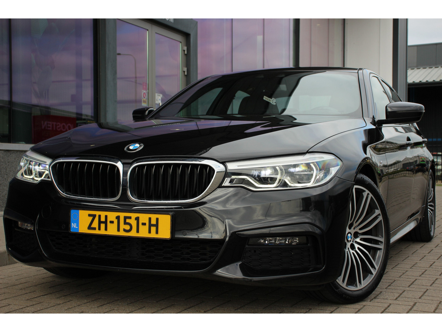 BMW BMW