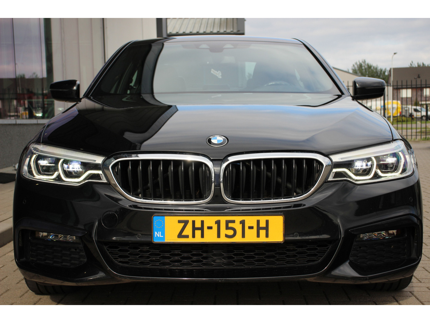 BMW BMW