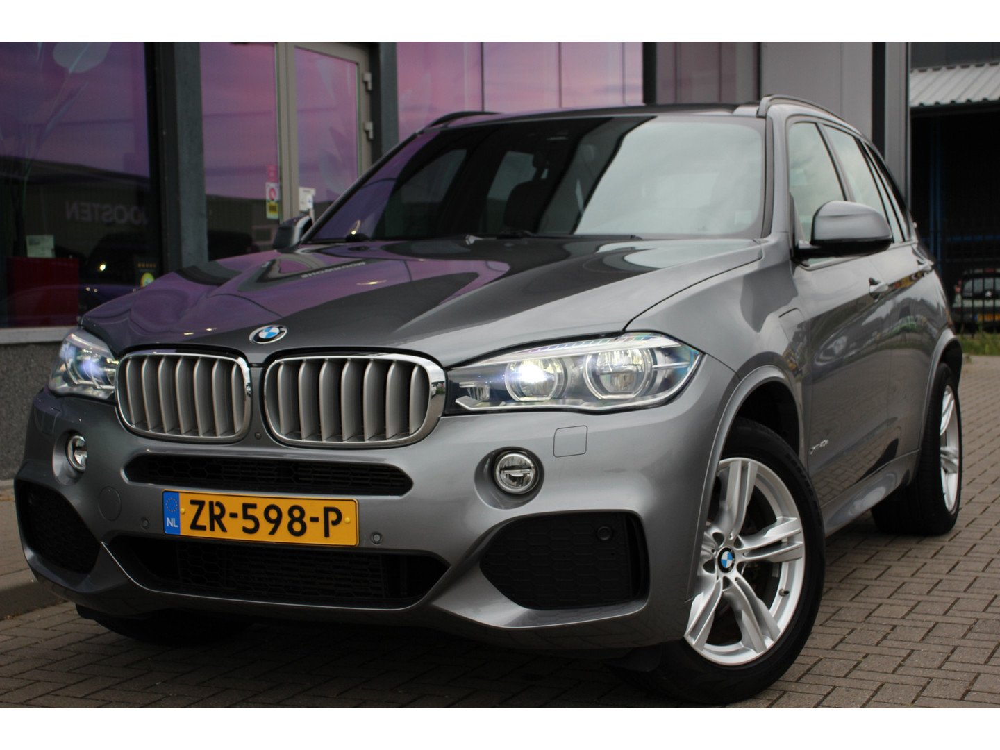 BMW BMW