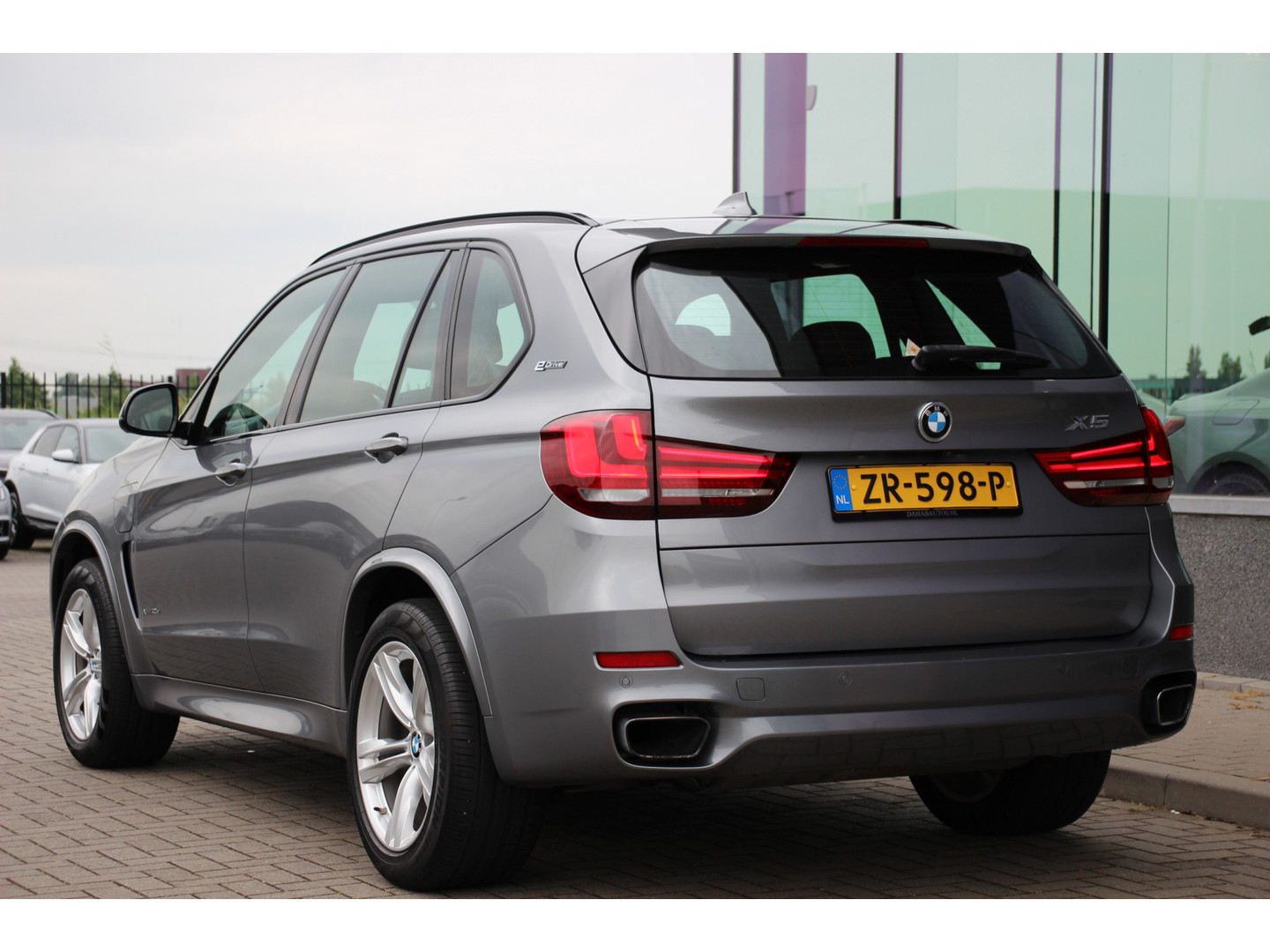 BMW BMW