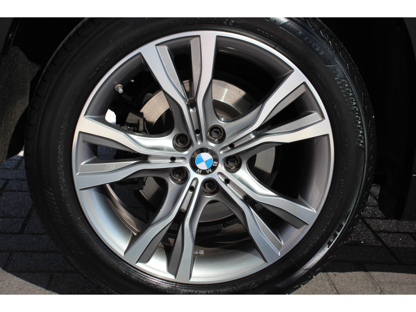 BMW BMW