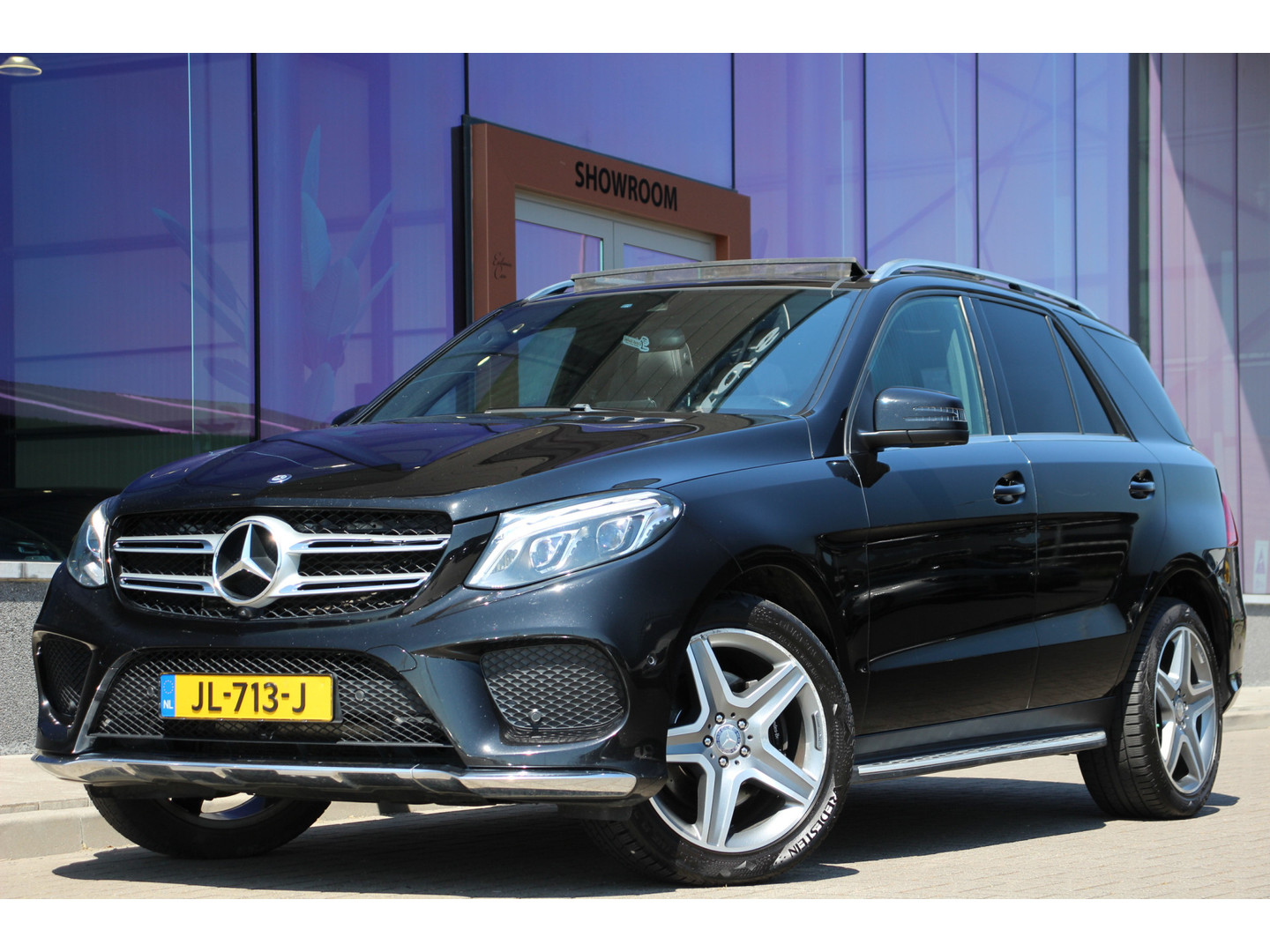 Mercedes-Benz Mercedes-Benz