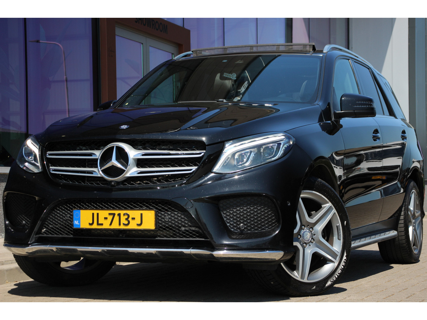 Mercedes-Benz Mercedes-Benz