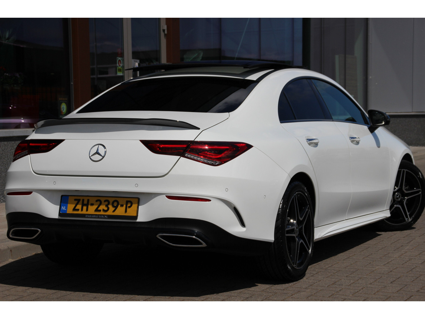 Mercedes-Benz Mercedes-Benz