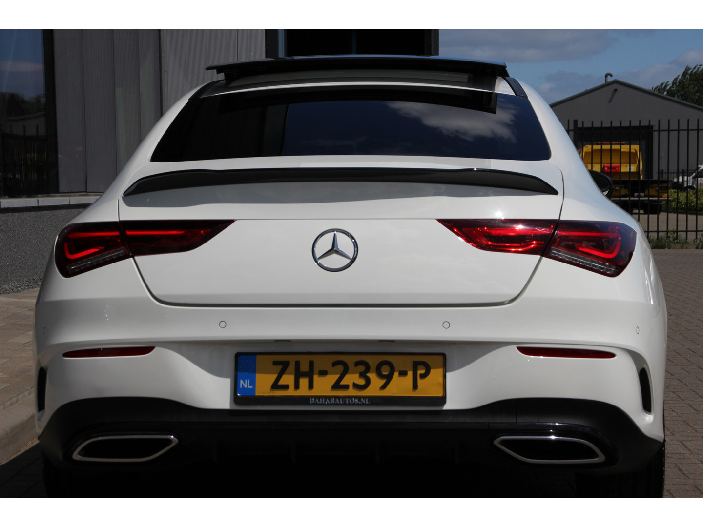 Mercedes-Benz Mercedes-Benz