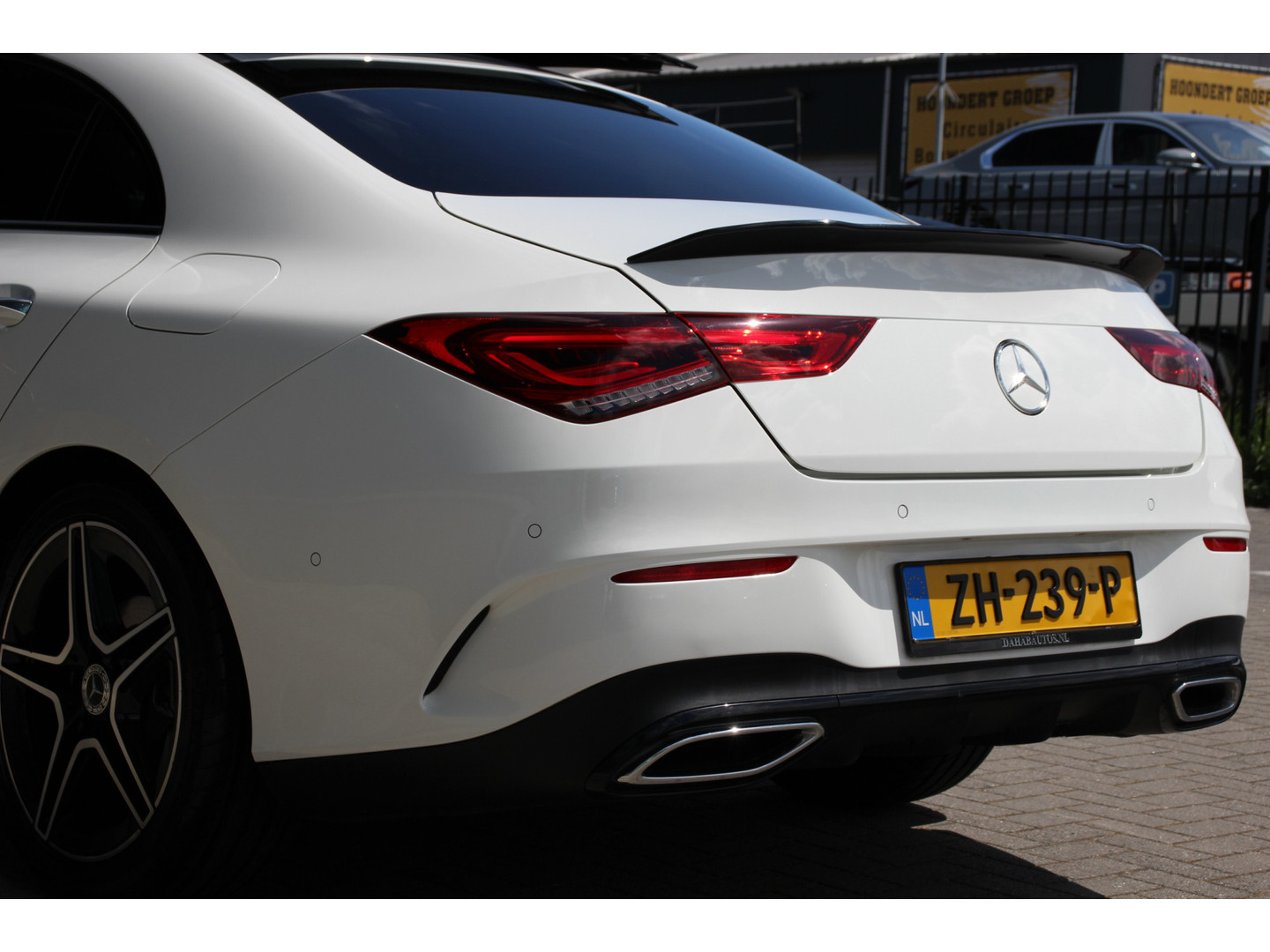 Mercedes-Benz Mercedes-Benz