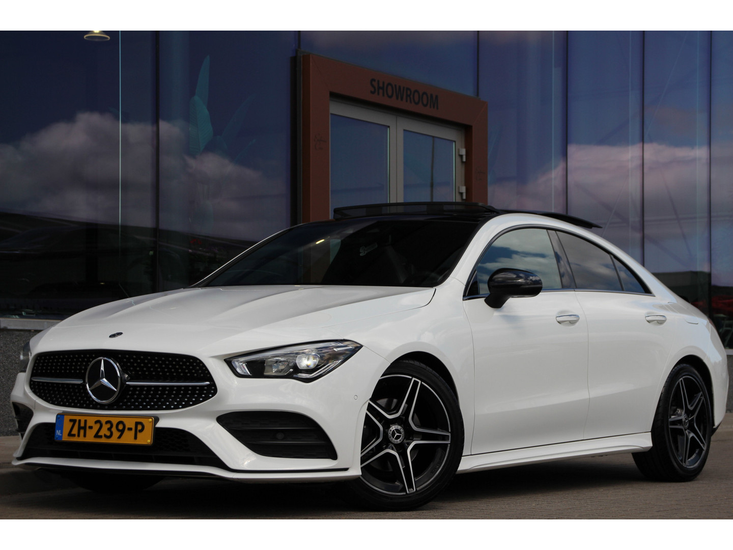 Mercedes-Benz Mercedes-Benz