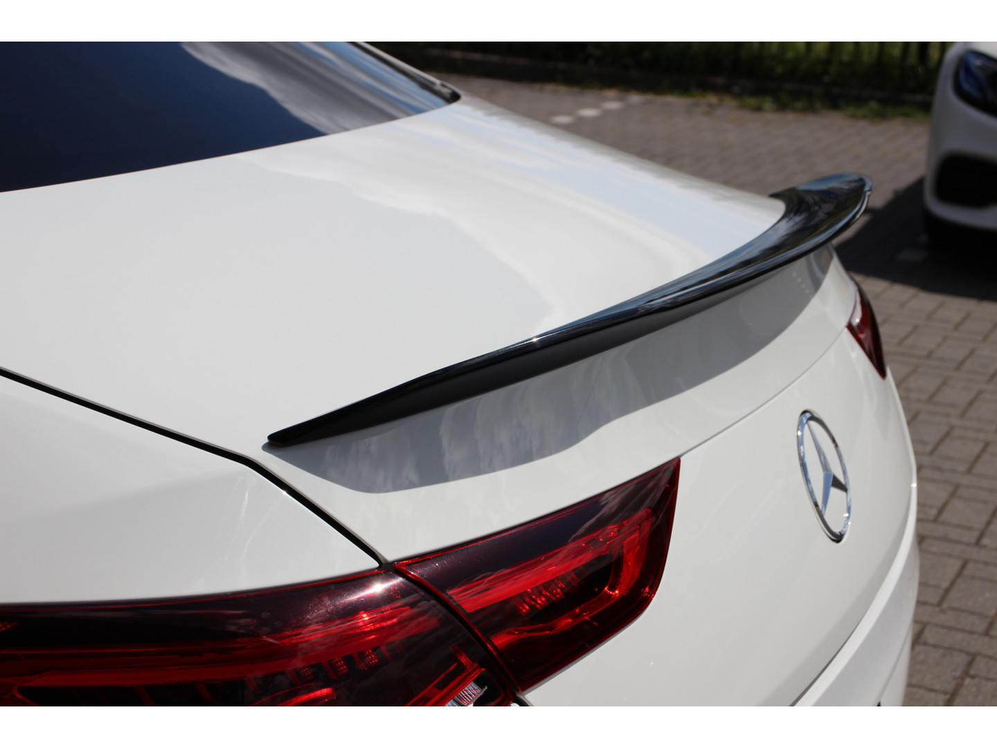 Mercedes-Benz Mercedes-Benz