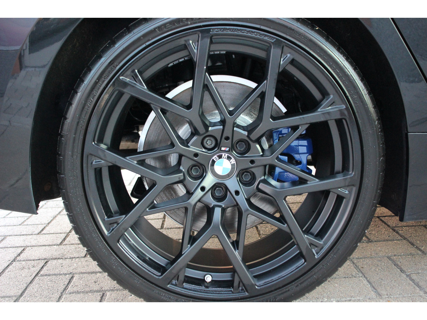 BMW BMW