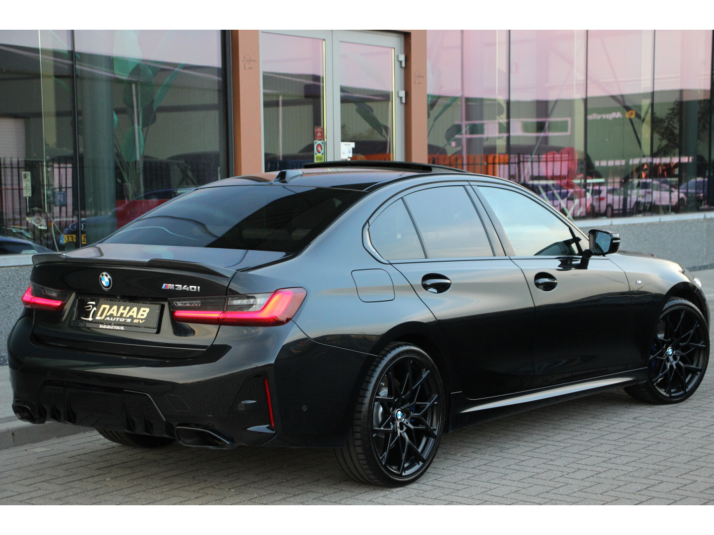 BMW BMW